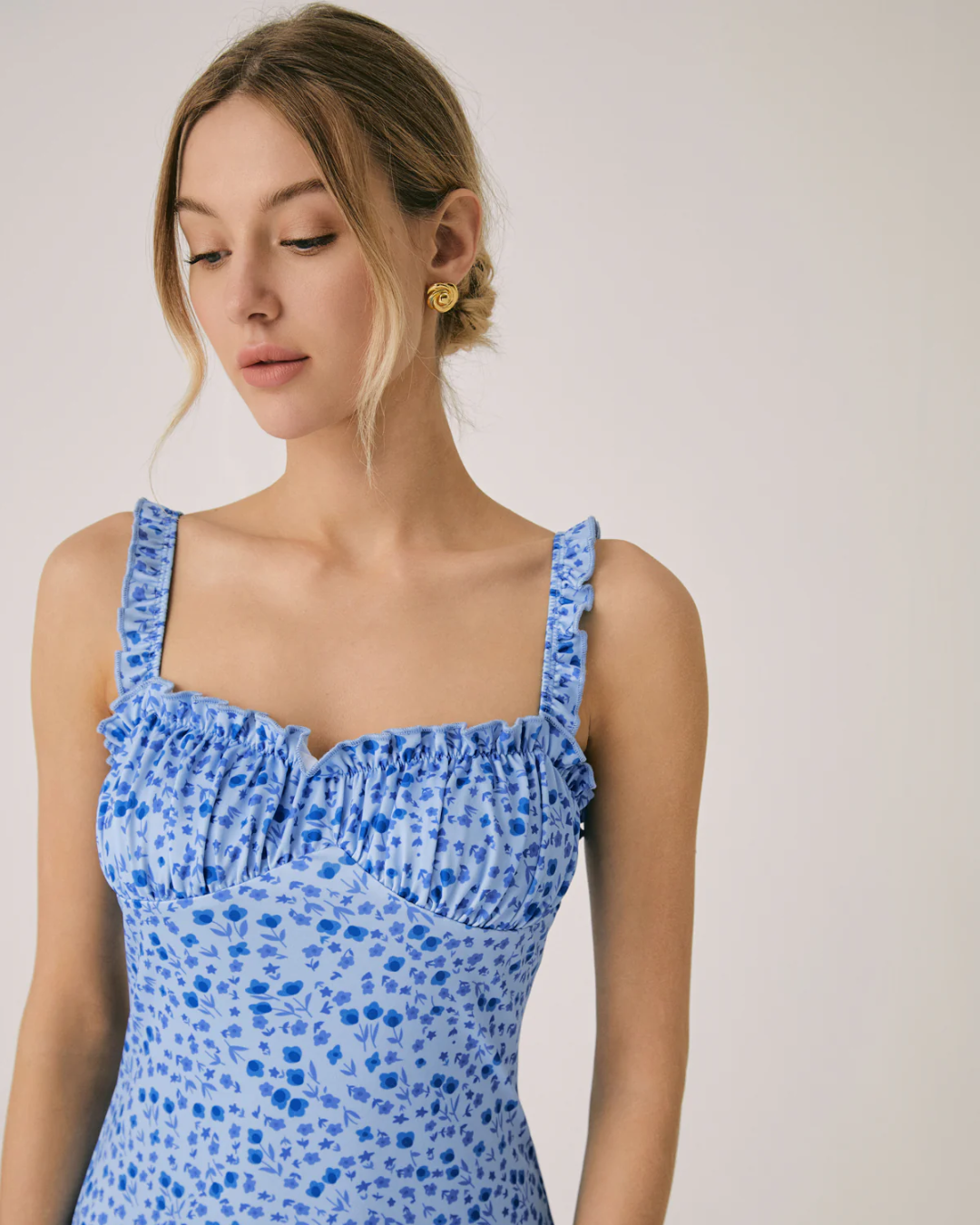 GIGI CHIC FLOWING FLORAL DRESS