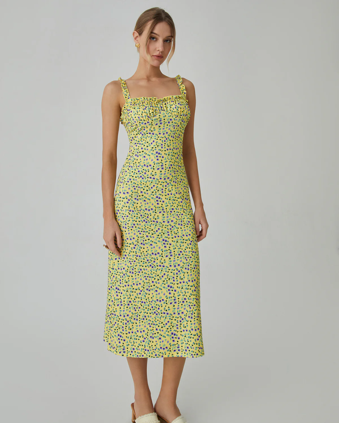 GIGI CHIC FLOWING FLORAL DRESS