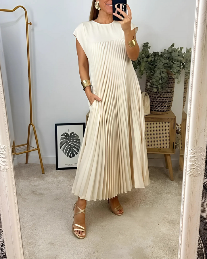 JULIETTE TIMELESS PLEATED POCKET DRESS