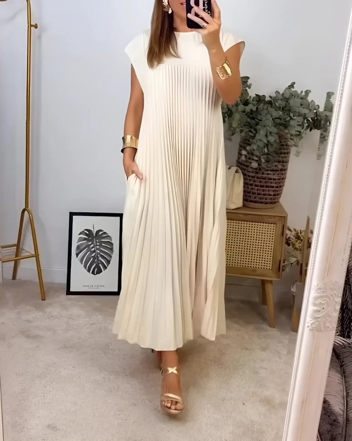 JULIETTE TIMELESS PLEATED POCKET DRESS