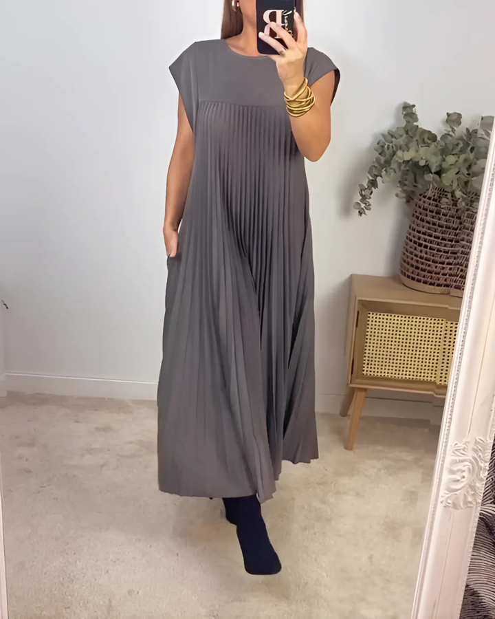 JULIETTE TIMELESS PLEATED POCKET DRESS