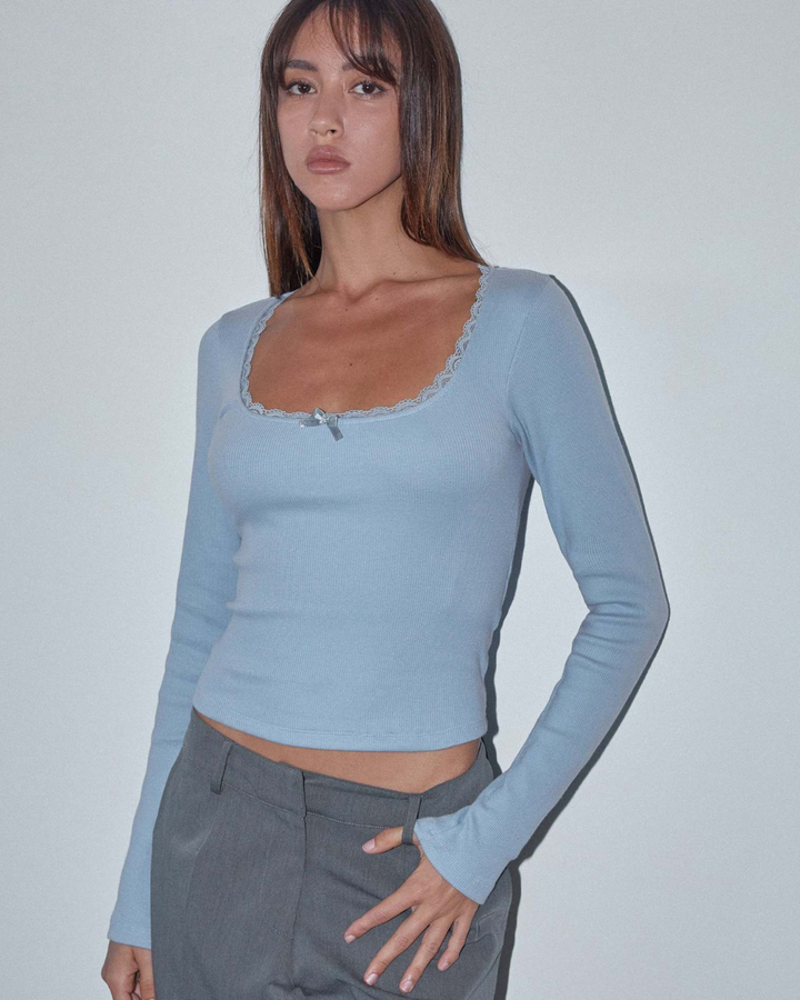 VIENNE SOFT LACE LONG SLEEVE CROP TOP