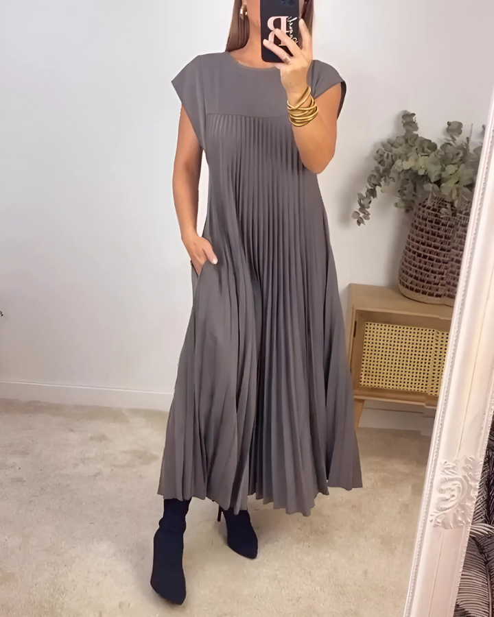 JULIETTE TIMELESS PLEATED POCKET DRESS