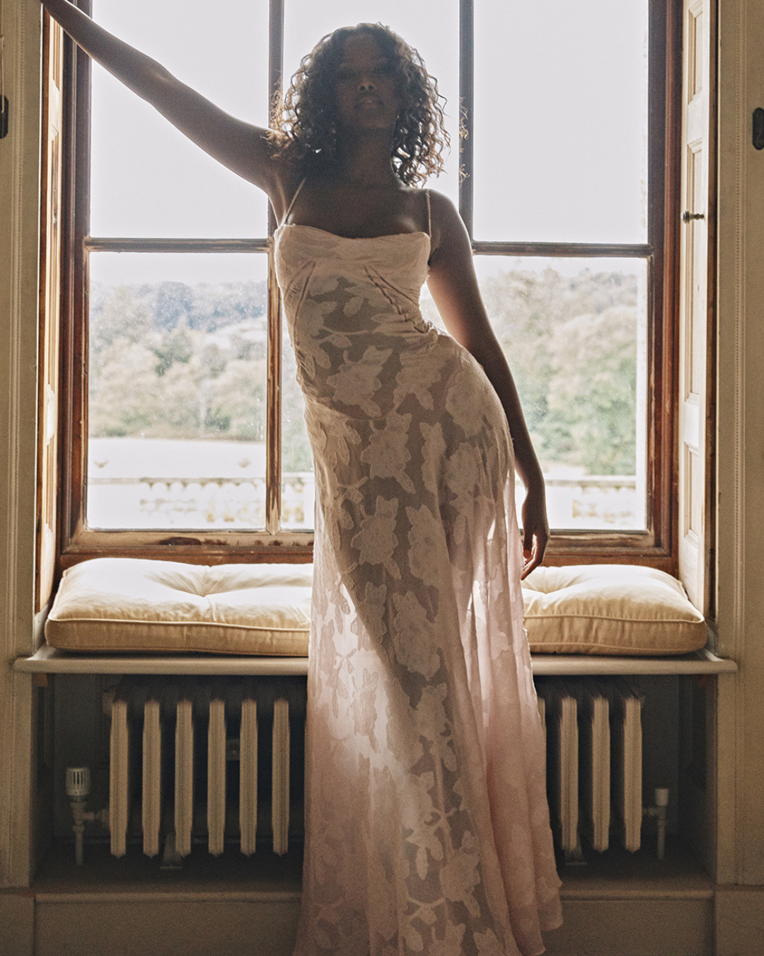 AUDREY CLASSY FLORAL LACE DRESS