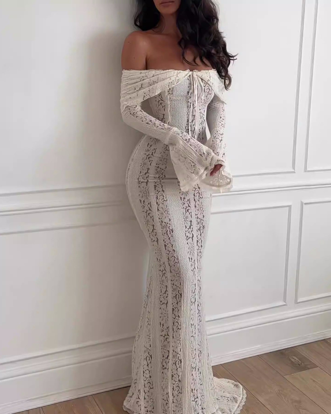 CELESTE LUXE LACE MAXI